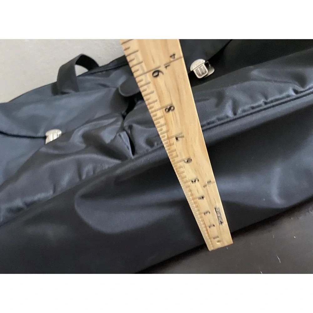 DKNY X-Large Black Duffle Bag Travel‎ Business Gym